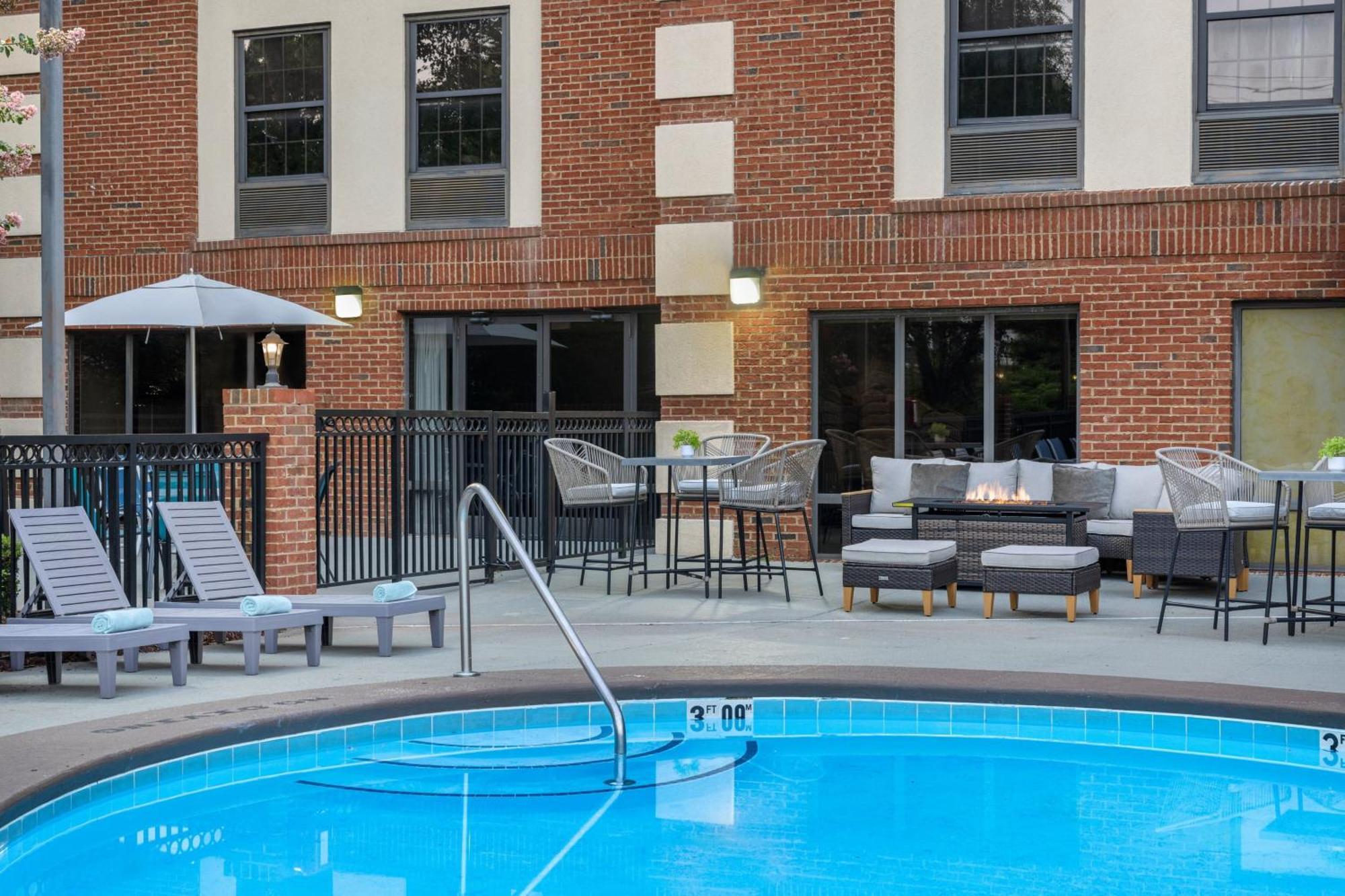 Four Points By Sheraton Greensboro Airport מראה חיצוני תמונה