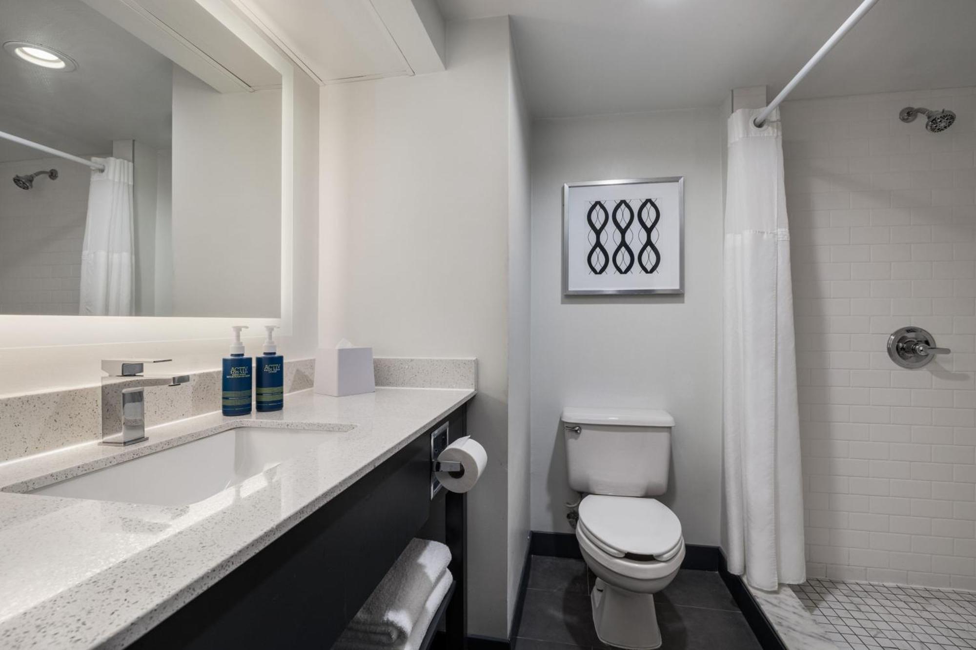 Four Points By Sheraton Greensboro Airport מראה חיצוני תמונה