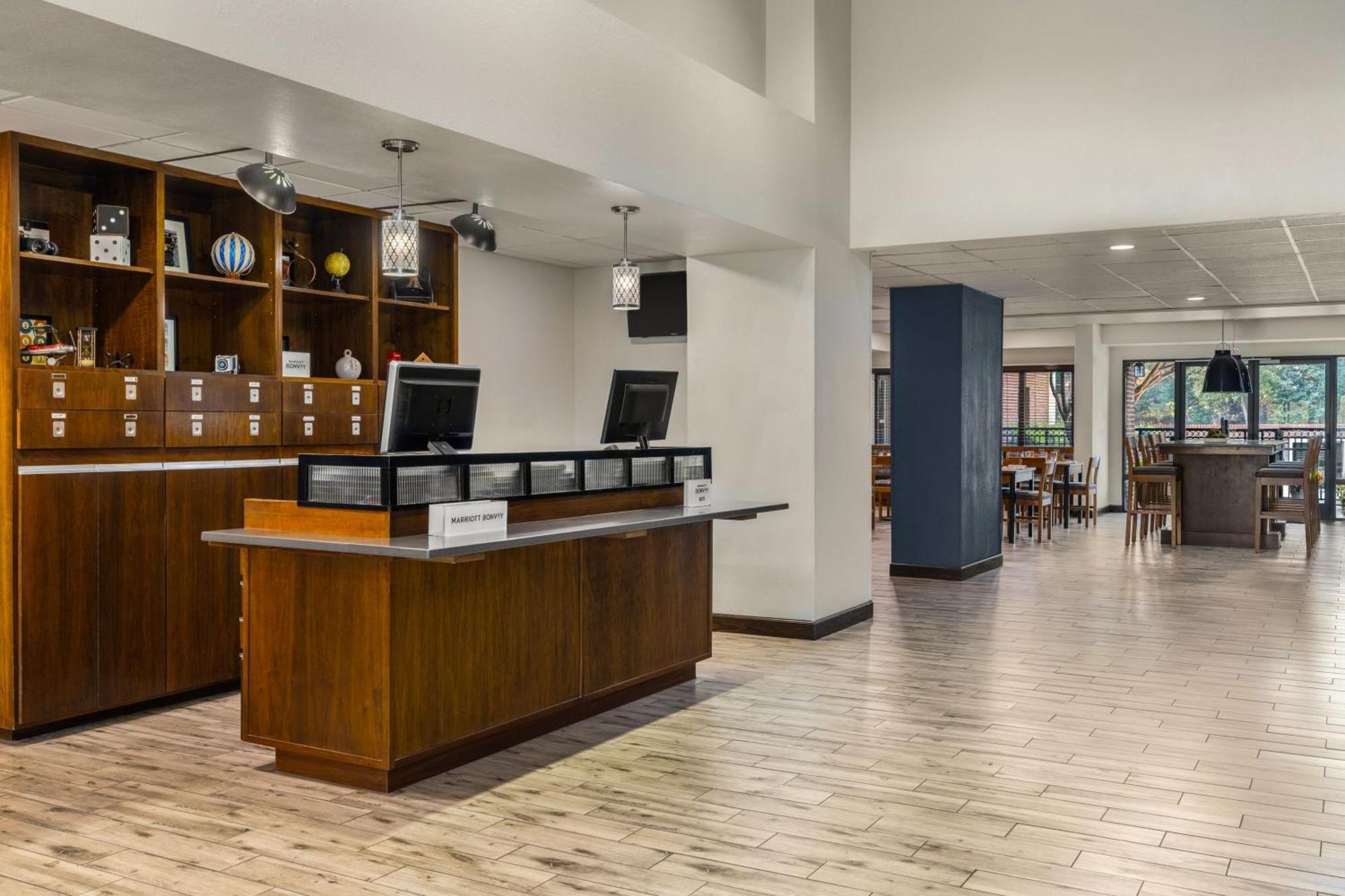 Four Points By Sheraton Greensboro Airport מראה חיצוני תמונה