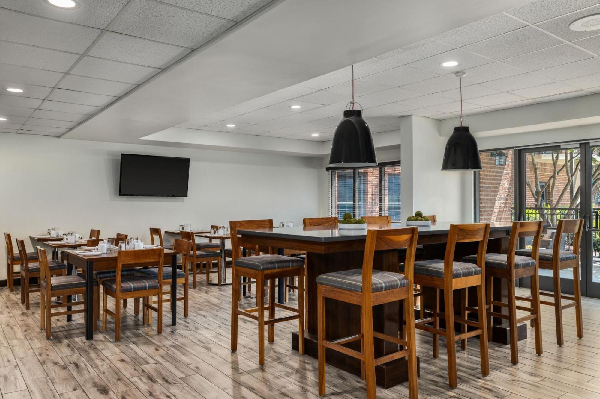 Four Points By Sheraton Greensboro Airport מראה חיצוני תמונה