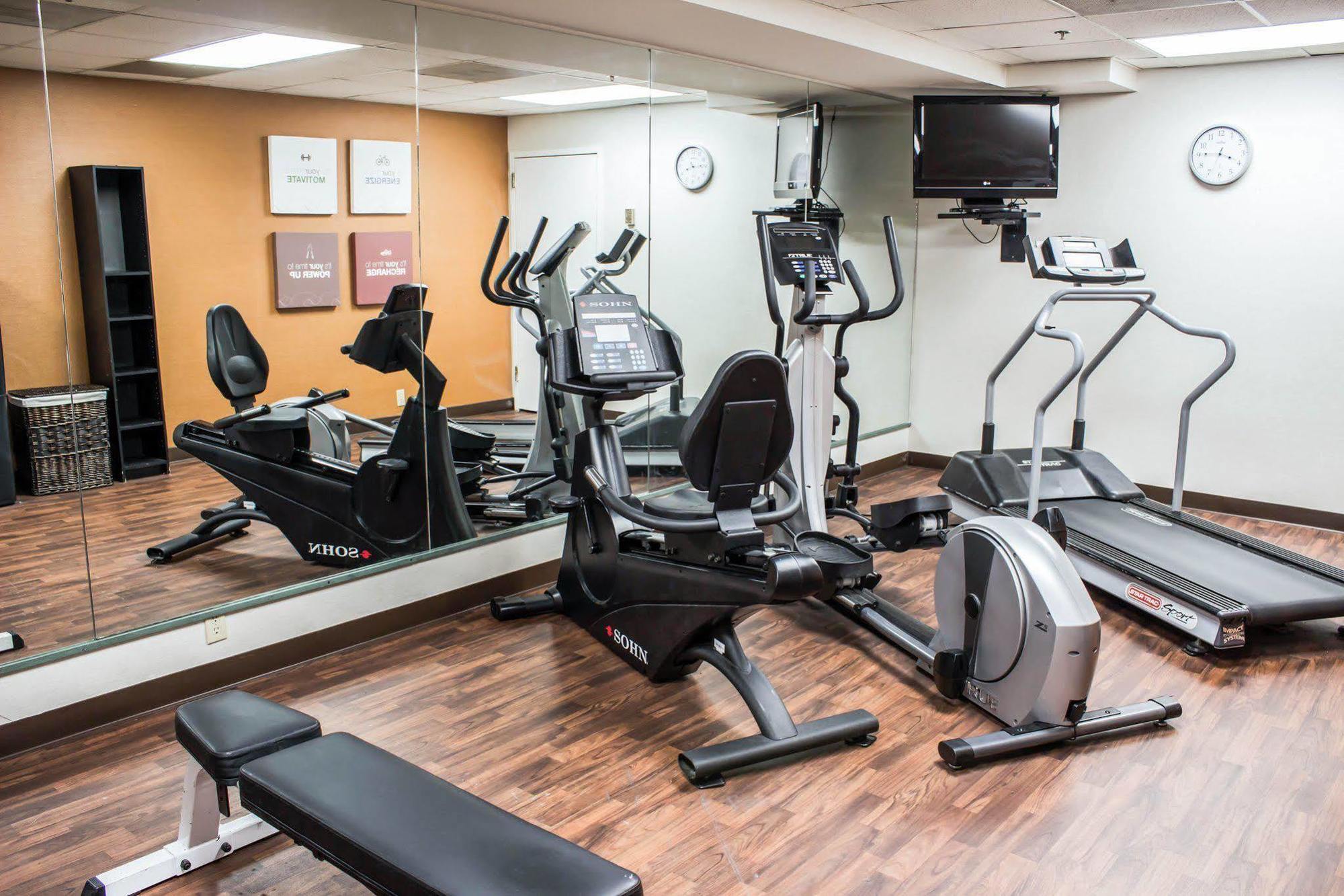 Four Points By Sheraton Greensboro Airport מראה חיצוני תמונה